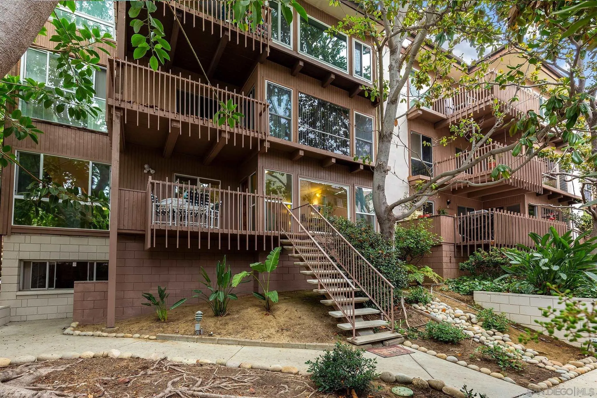 2602 Torrey Pines Road, Unit C11 La Jolla, CA 92037 - Photo 1 of 25 Gallery Image 1