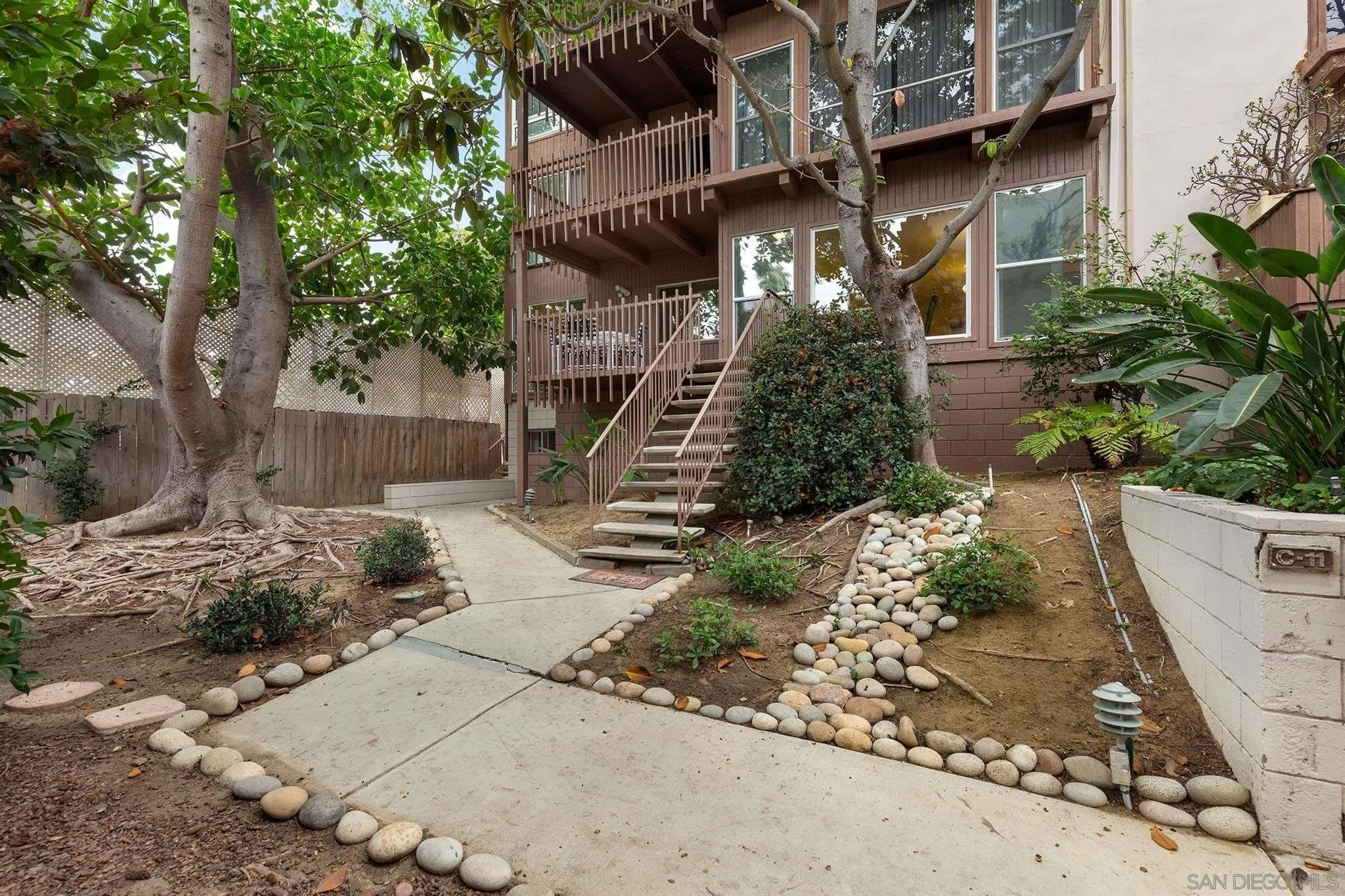 2602 Torrey Pines Road, Unit C11 La Jolla, CA 92037 - Photo 2 of 25 Gallery Image 2