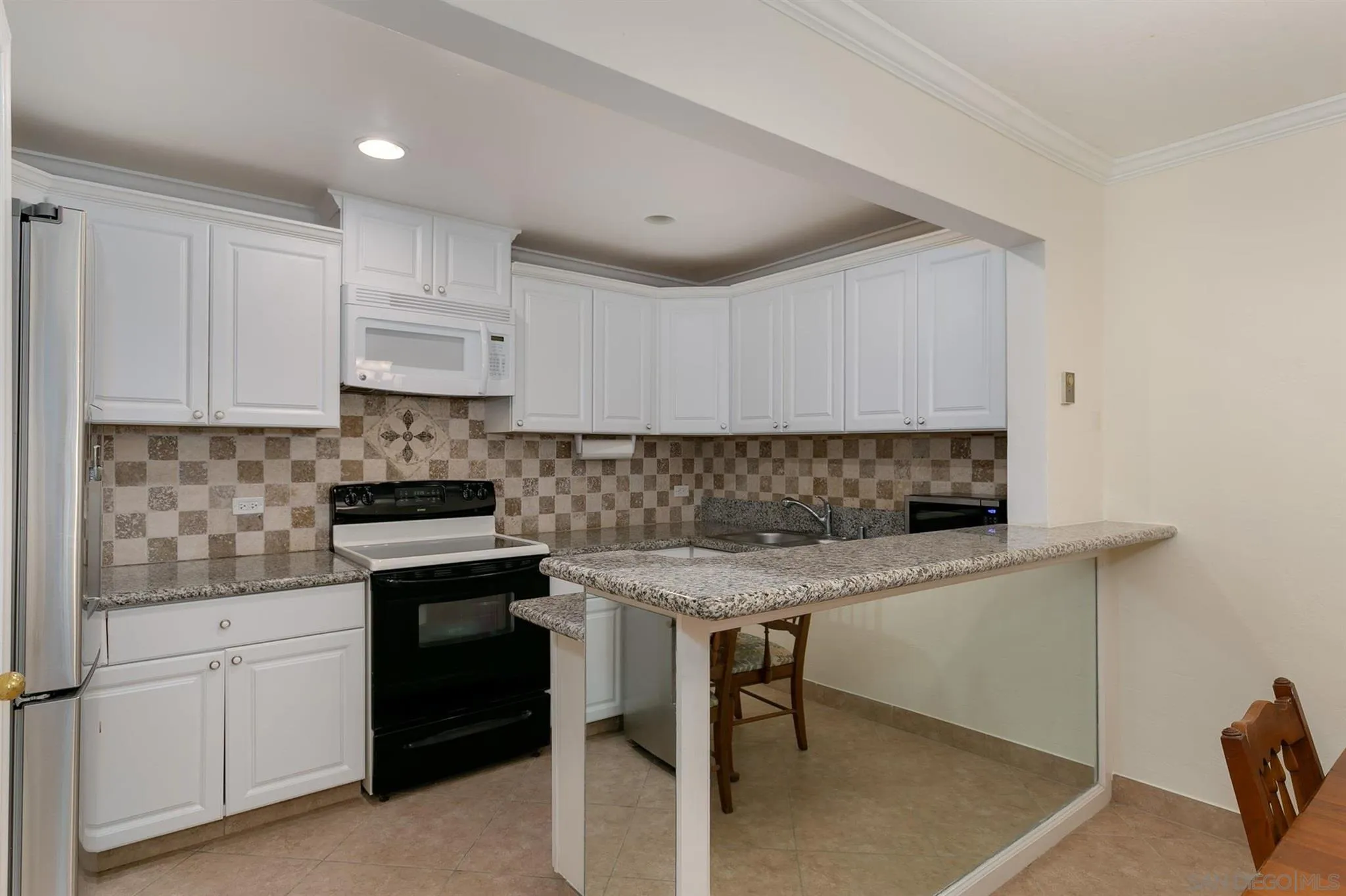 2602 Torrey Pines Road, Unit C11 La Jolla, CA 92037 - Photo 7 of 25 Gallery Image 7