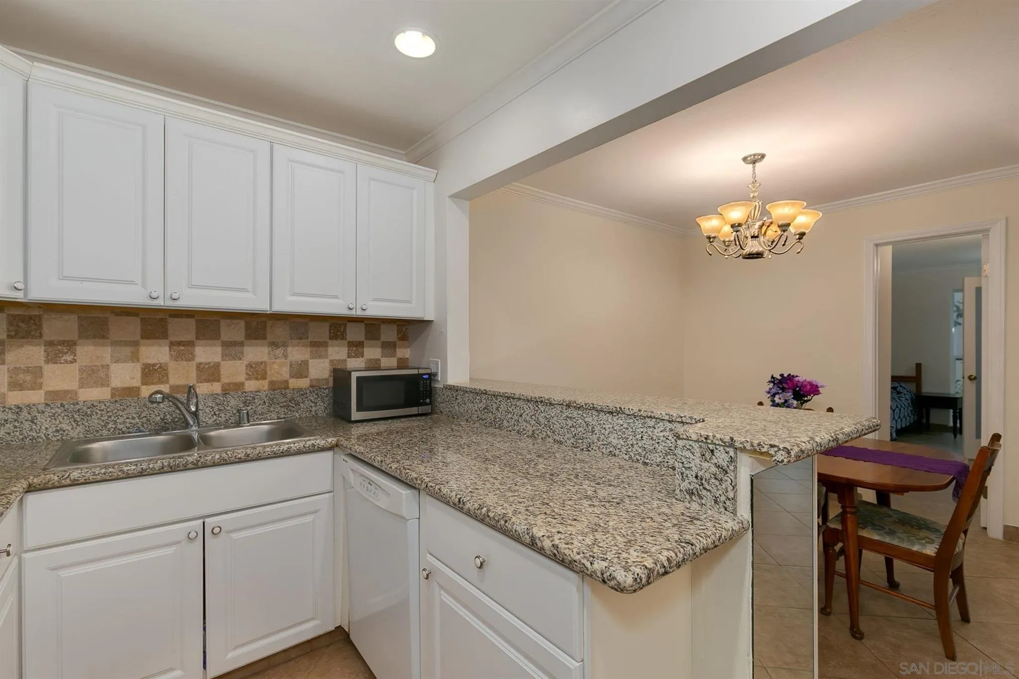 2602 Torrey Pines Road, Unit C11 La Jolla, CA 92037 - Photo 9 of 25 Gallery Image 9