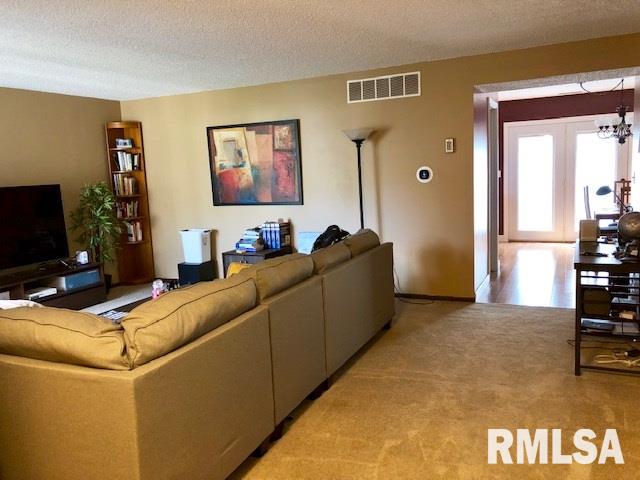 13 Brookside Place Springfield, IL 62704 - Photo 4 of 14 Gallery Image 4