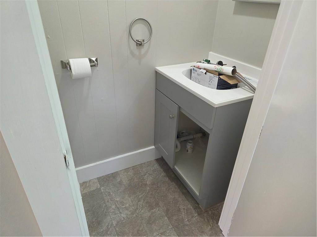 1030 Dixon Road Clymer, PA 15728 - Photo 23 of 28