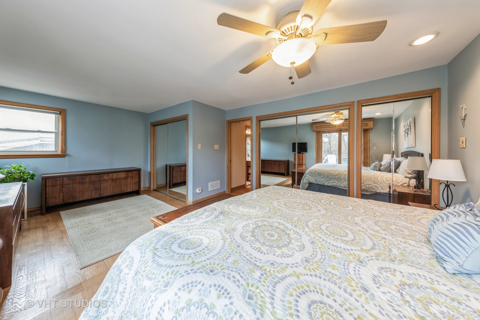 1423 Burr Oak Road Homewood, IL 60430 - Photo 6 of 12 a bedroom with furniture and a large window