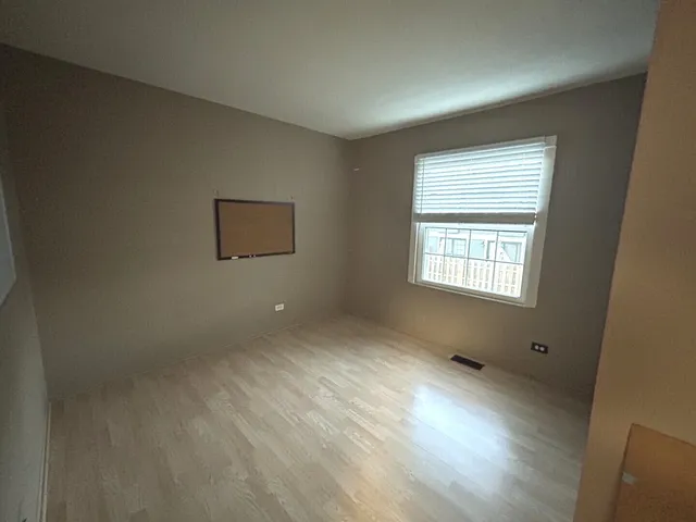 $219,900 | 4147 Continental Drive, Waukegan, IL 60087