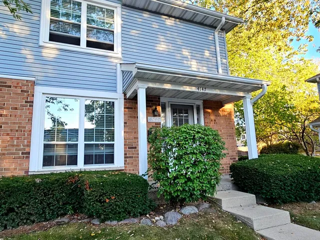 $219,900 | 4147 Continental Drive, Waukegan, IL 60087