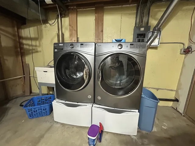 $219,900 | 4147 Continental Drive, Waukegan, IL 60087