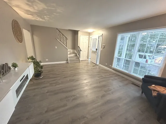 $219,900 | 4147 Continental Drive, Waukegan, IL 60087