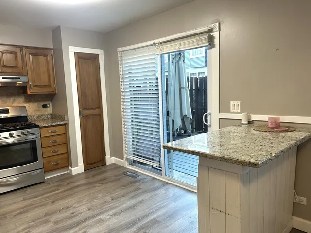 $219,900 | 4147 Continental Drive, Waukegan, IL 60087