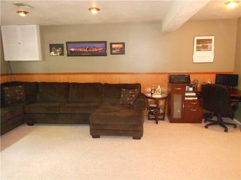 360 Manor Road Wexford, PA 15090 - Photo 16 of 22 Family Room. ANOTHER VIEW OF THE FAMILY ROOM
