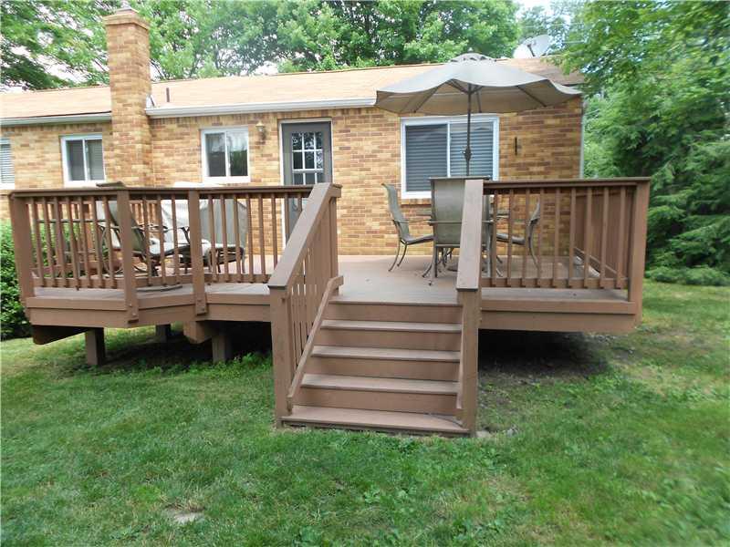 360 Manor Road Wexford, PA 15090 - Photo 19 of 22 Patio/Deck.