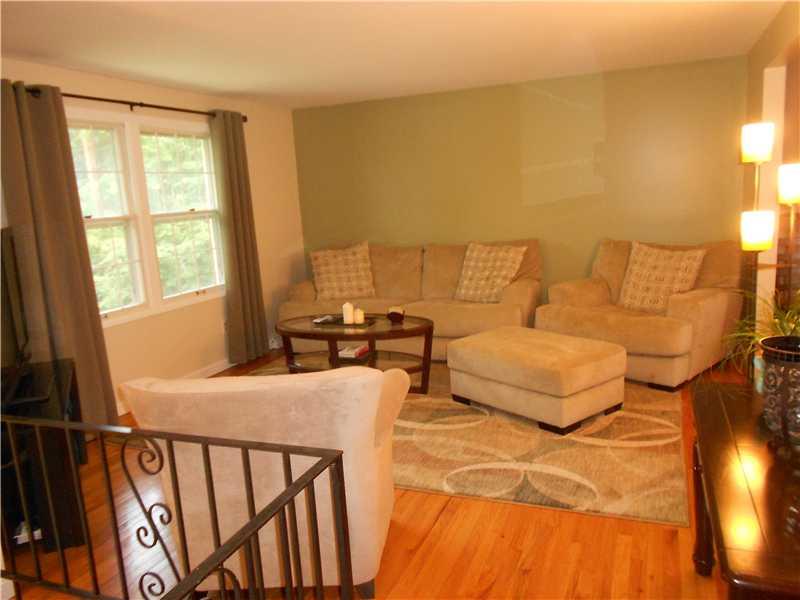360 Manor Road Wexford, PA 15090 - Photo 5 of 22 Living Room. ANOTHER VIEW OF THE LIVING ROOM