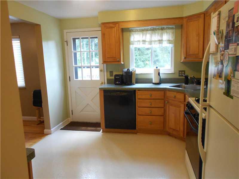 360 Manor Road Wexford, PA 15090 - Photo 9 of 22 Kitchen. KITCHEN DOOR LEADING TO A GREAT DECK AND BEAUTIFUL BACK YARD