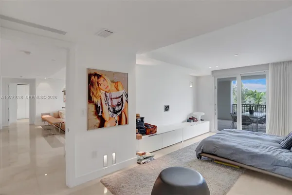 $15,000 | 3535 Hiawatha Avenue, Unit 405, Miami, FL 33133