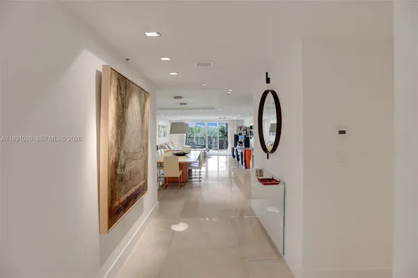 $15,000 | 3535 Hiawatha Avenue, Unit 405, Miami, FL 33133