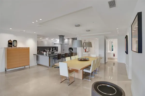 $15,000 | 3535 Hiawatha Avenue, Unit 405, Miami, FL 33133