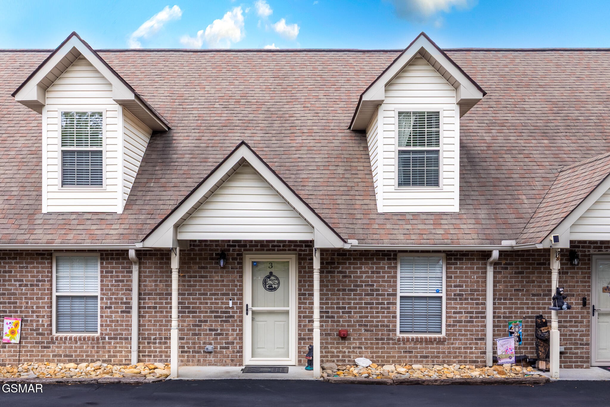 3347 Frontier View, Unit 3 Sevierville, TN 37876 - Photo 2 of 30