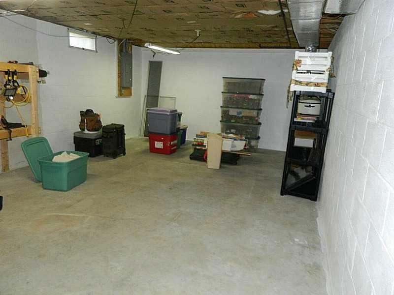 2018 West Mile Road Springfield, OH 45503 - Photo 15 of 25