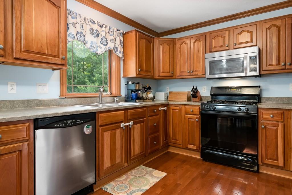244 Limerick Road Wexford, PA 15090 - Photo 8 of 25 Gallery Image 8