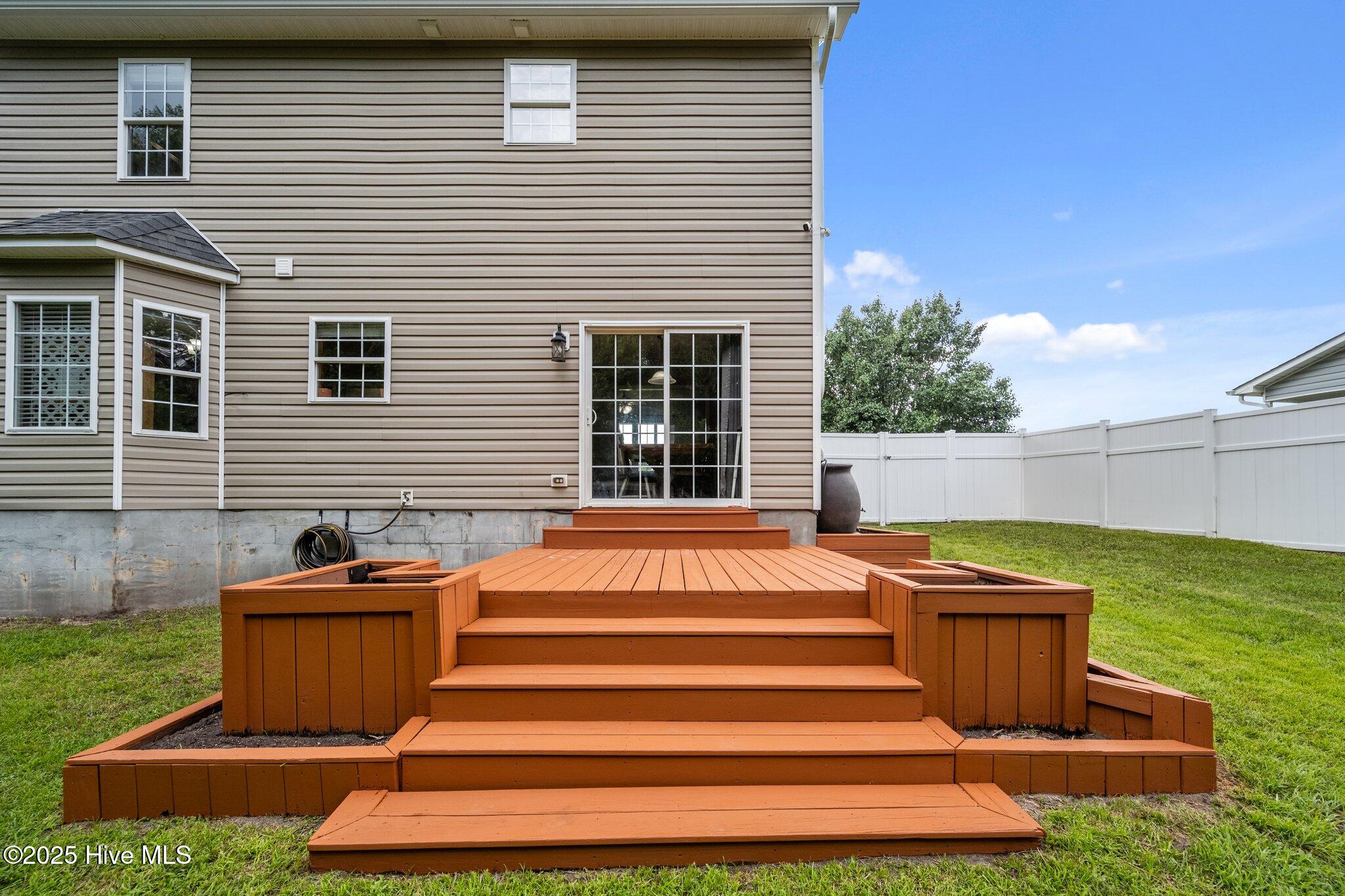 116 Linden Road Richlands, NC 28574 - Photo 10 of 59 11-web-or-mls-10