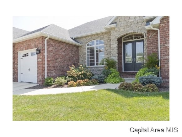 1613 Seton Drive Springfield, IL 62704 - Photo 2 of 24 Gallery Image 2