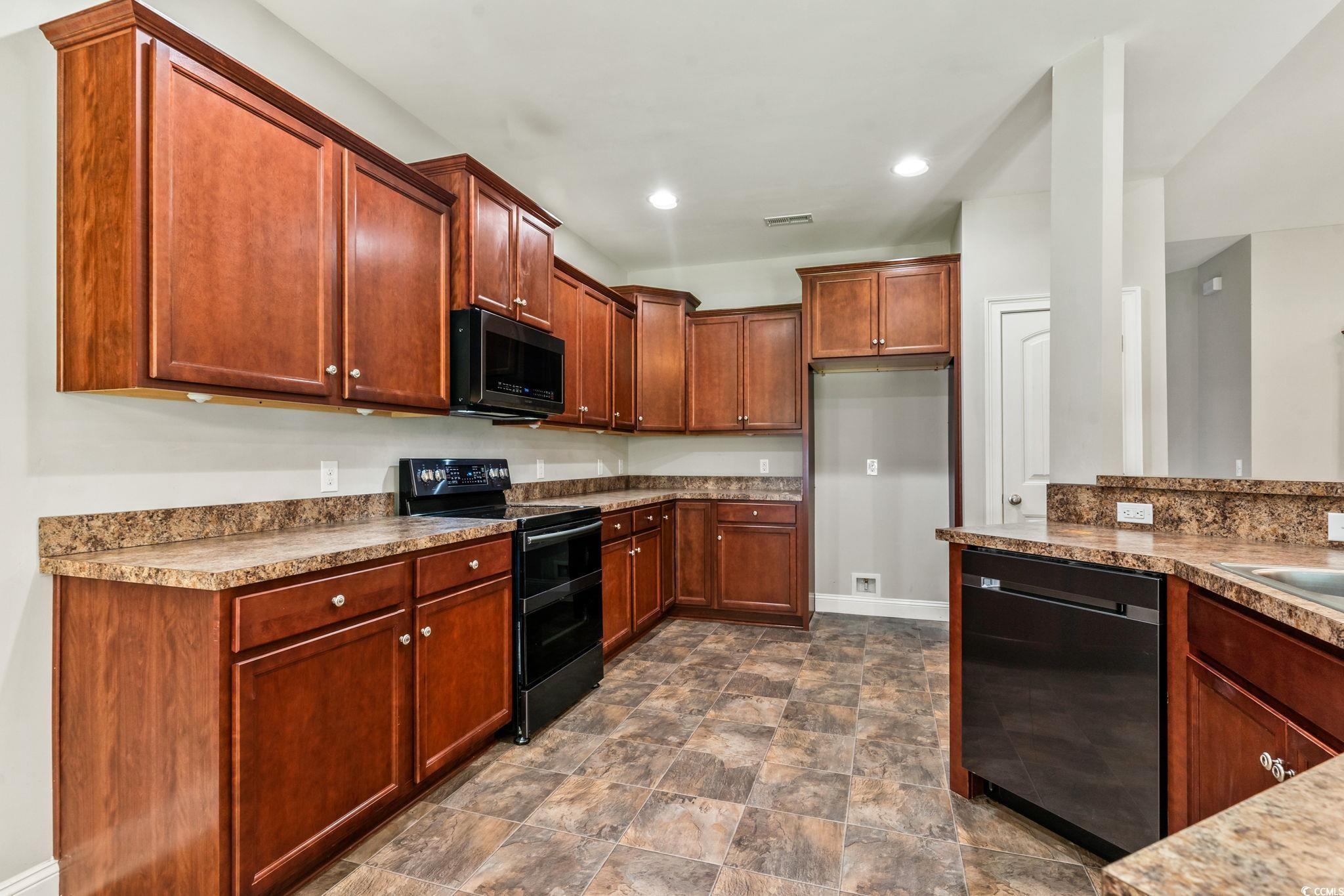 414 Channel View Drive Conway, SC 29527 - Photo 10 of 30 Gallery Image 10