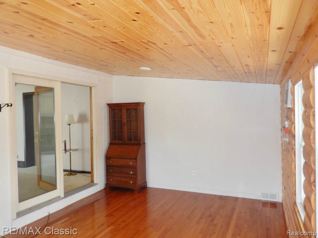 23100 Farmington Road Farmington, MI 48336 - Photo 14 of 36 farmadd2.jpg