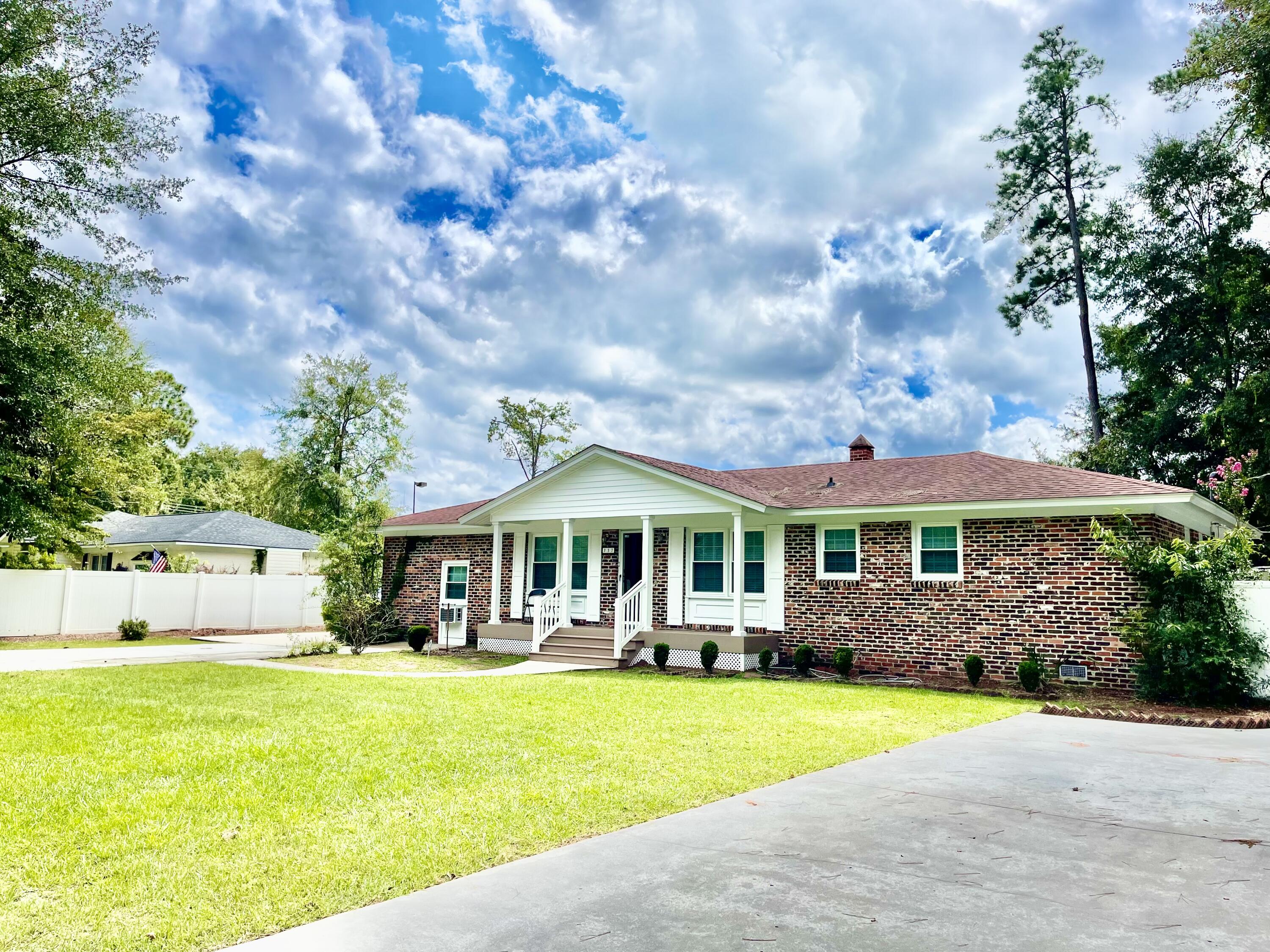 337 Dandridge Road Walterboro, SC 29488 - Photo 2 of 44 IMG_3438