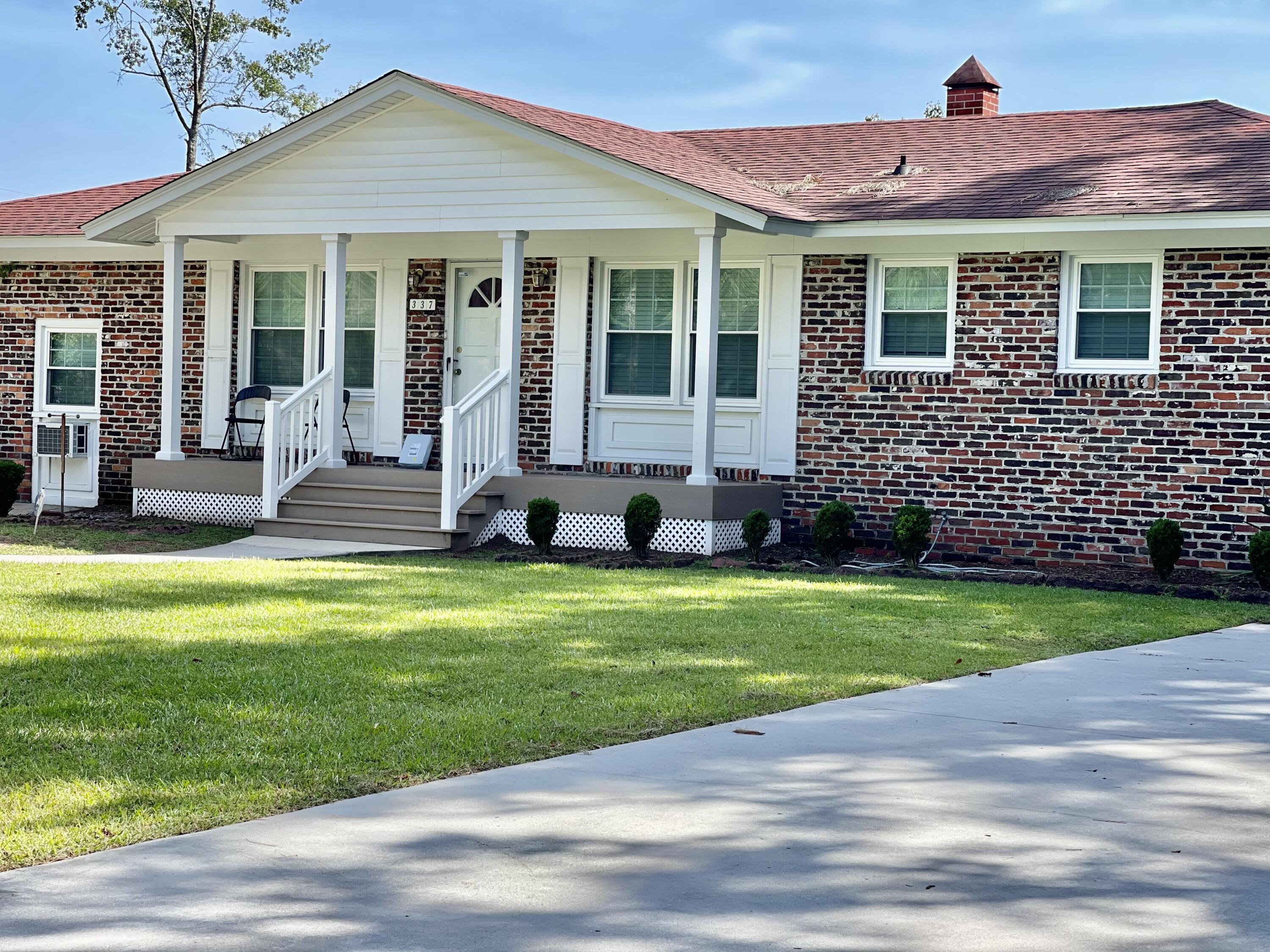 337 Dandridge Road Walterboro, SC 29488 - Photo 4 of 44 IMG_3332