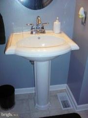 246 Rappahannock Road Colonial Beach, VA 22443 - Photo 25 of 30 Bath
