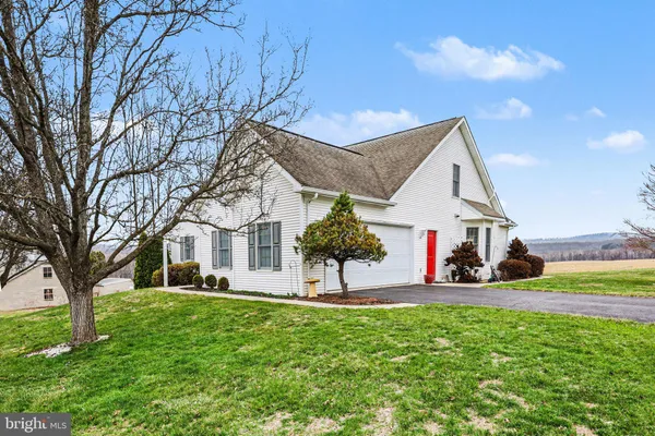 $329,900 | 400 Locust Street, Halifax, PA 17032