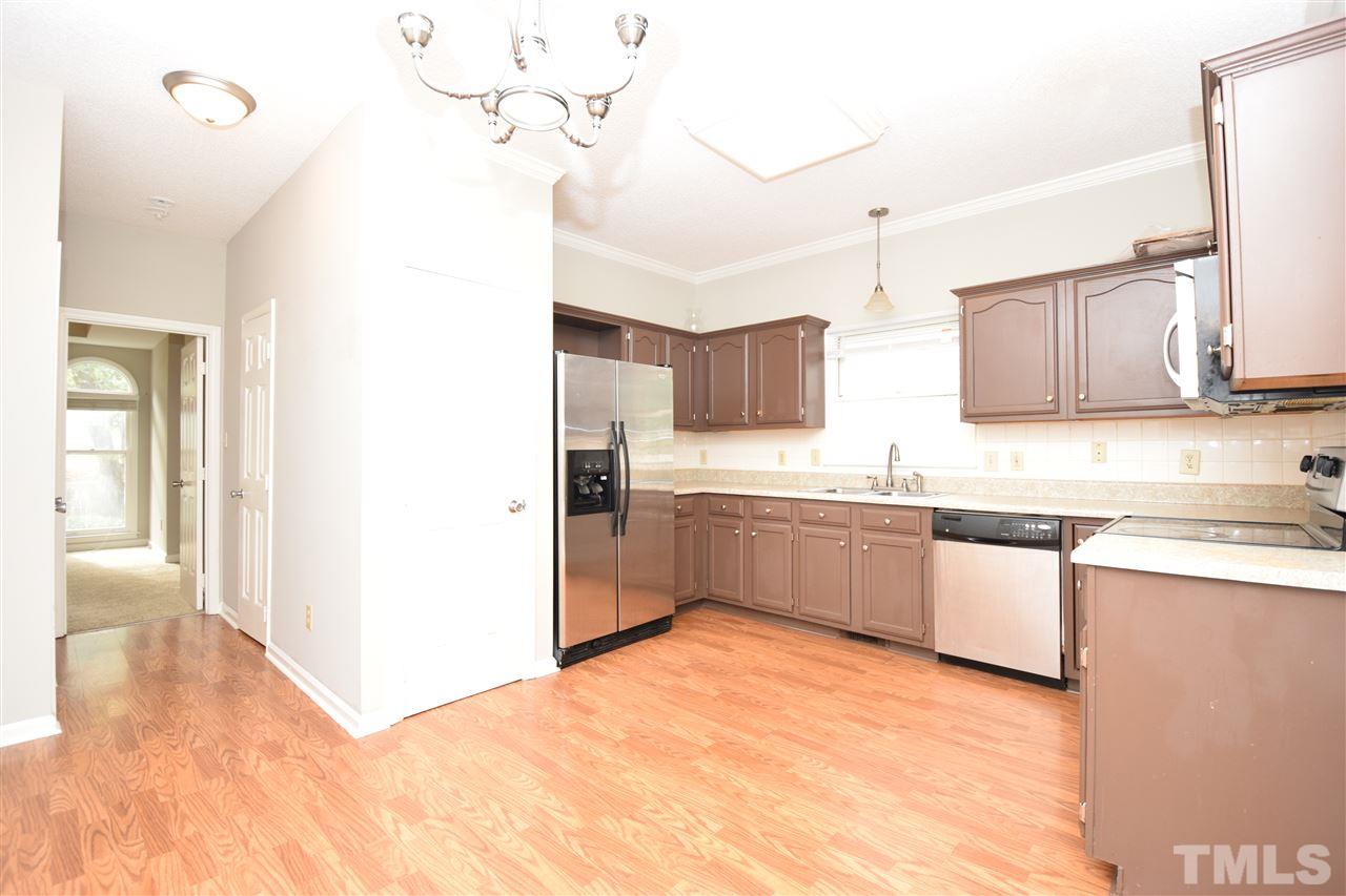 3417 Singleleaf Lane Raleigh, NC 27616 - Photo 9 of 28