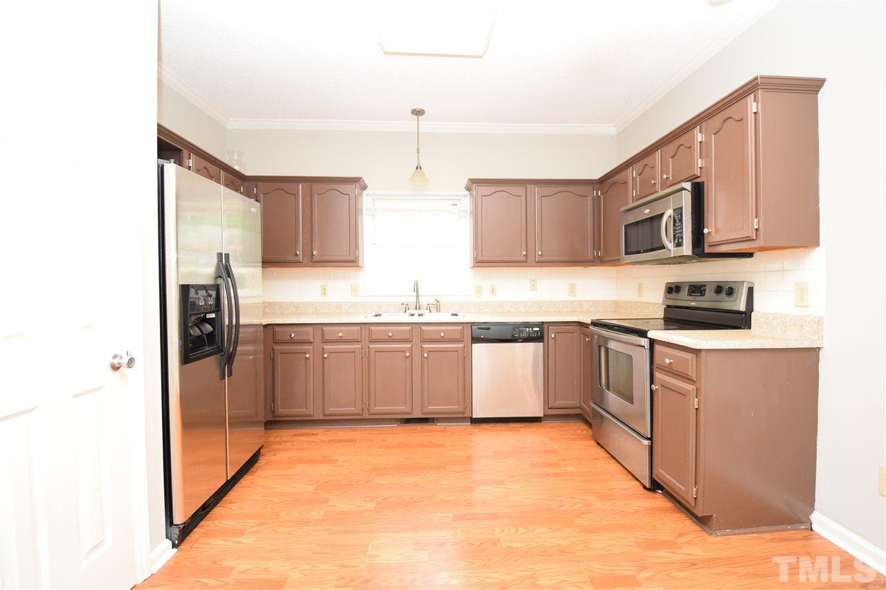 3417 Singleleaf Lane Raleigh, NC 27616 - Photo 10 of 28
