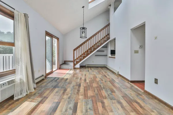 $319,000 | 7 Corduroy Road, Unit 24, Amherst, NH 03031