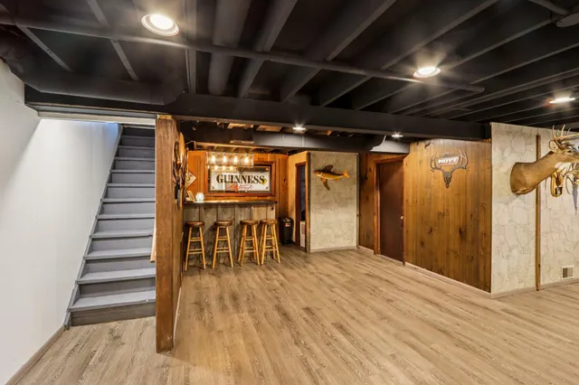 $325,000 | W1083 Lake Drive, Auburn, WI 53010