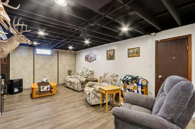 $325,000 | W1083 Lake Drive, Auburn, WI 53010