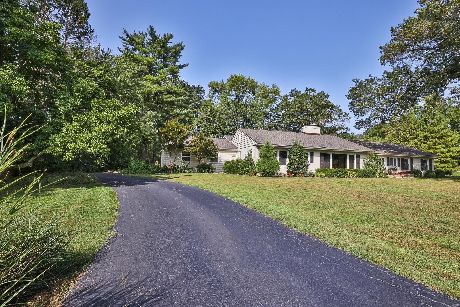 2 Lynnbrook Road St. Louis, MO 63131 - Photo 2 of 36 Gallery Image 2