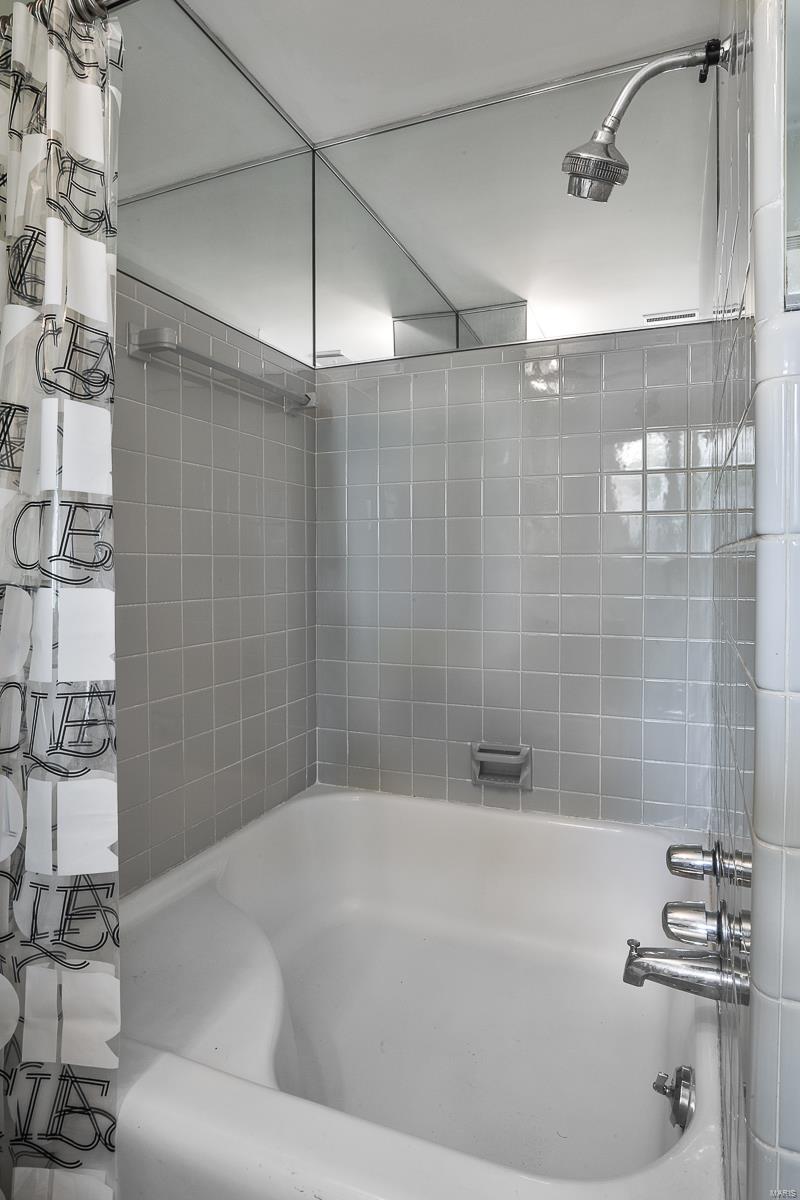 2 Lynnbrook Road St. Louis, MO 63131 - Photo 26 of 36 Gallery Image 26