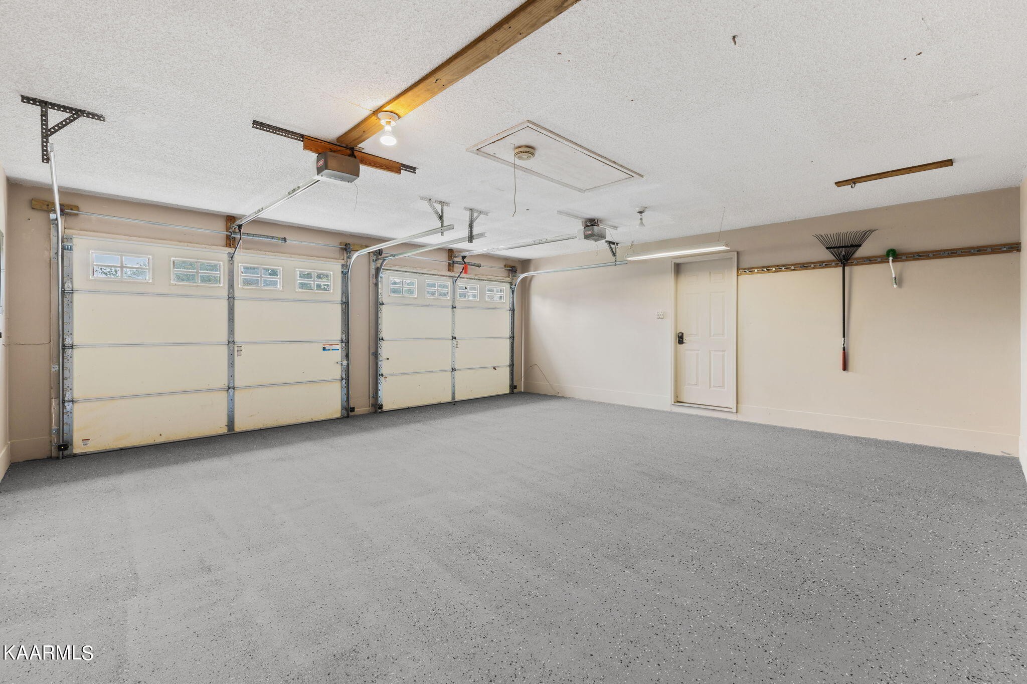 931 Pintail Road Knoxville, TN 37934 - Photo 39 of 51 a view of a garage