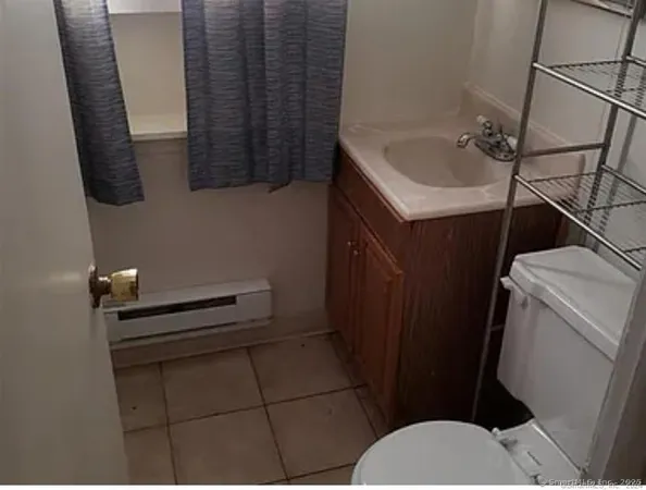 $975 | 1469 Thomaston Avenue, Waterbury, CT 06704