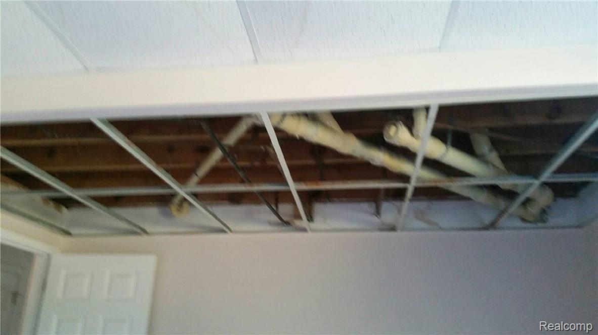 50800 Bog Road Belleville, MI 48111 - Photo 58 of 73 IMG_4573.JPG