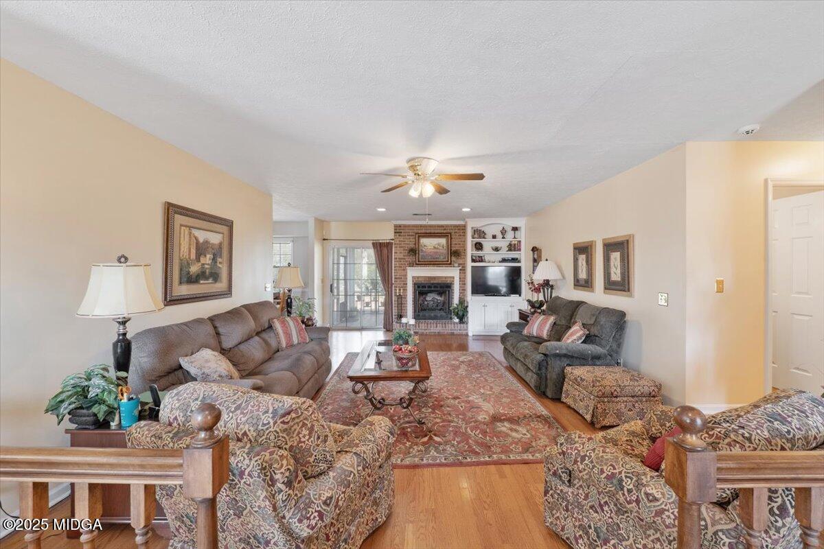 530 Stone Edge Road Macon, GA 31210 - Photo 14 of 45 Living Room
