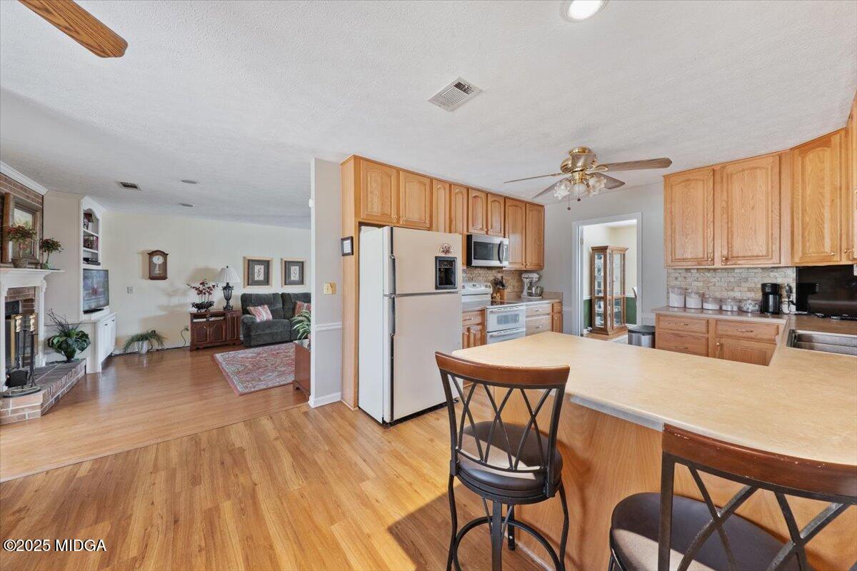 530 Stone Edge Road Macon, GA 31210 - Photo 6 of 45 Kitchen into Living Room