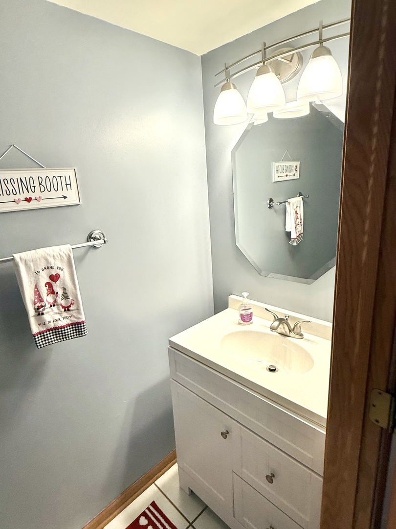 2524 Carrolwood Road Naperville, IL 60540 - Photo 10 of 19