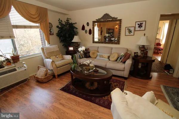 $275,000 | 9701 Fields Road, Unit 407, Gaithersburg, MD 20878
