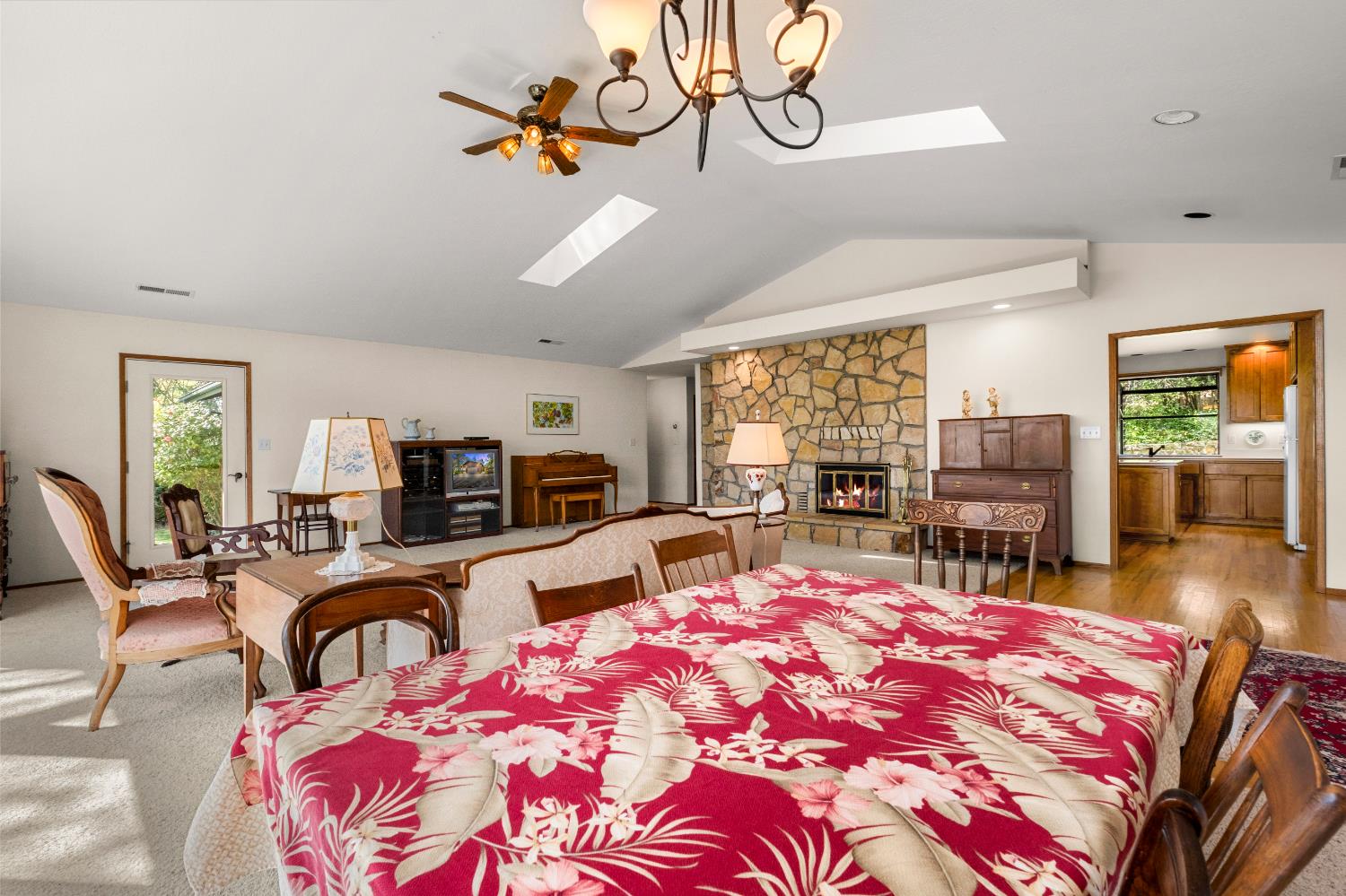 3099 Briw Road Placerville, CA 95667 - Photo 20 of 47 a very nice looking living room with a large window