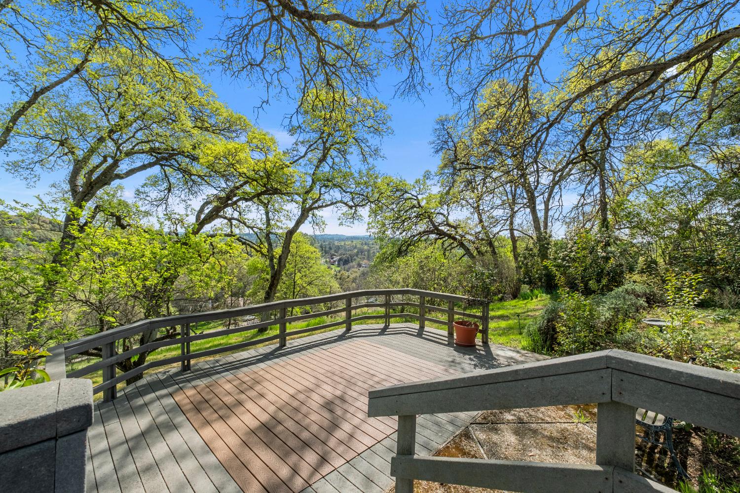3099 Briw Road Placerville, CA 95667 - Photo 41 of 47 a view of a bench in the balcony