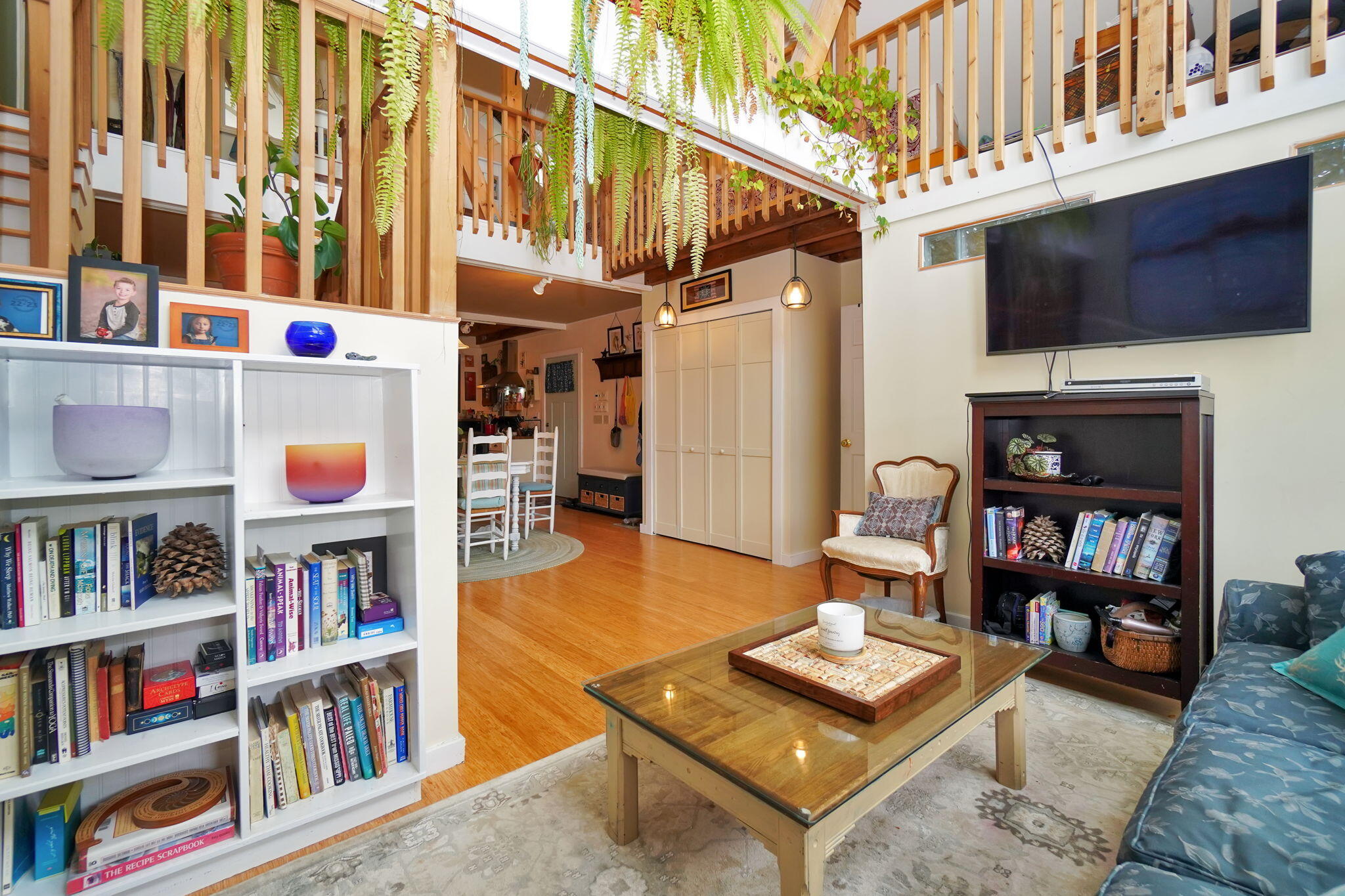 93 Main Street, Unit 2 Damariscotta, ME 04543 - Photo 19 of 42 19-web-or-mls-DSC07904