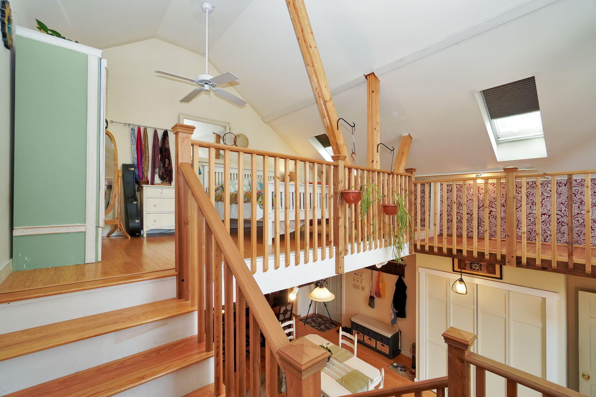 93 Main Street, Unit 2 Damariscotta, ME 04543 - Photo 24 of 42 24-web-or-mls-DSC07910