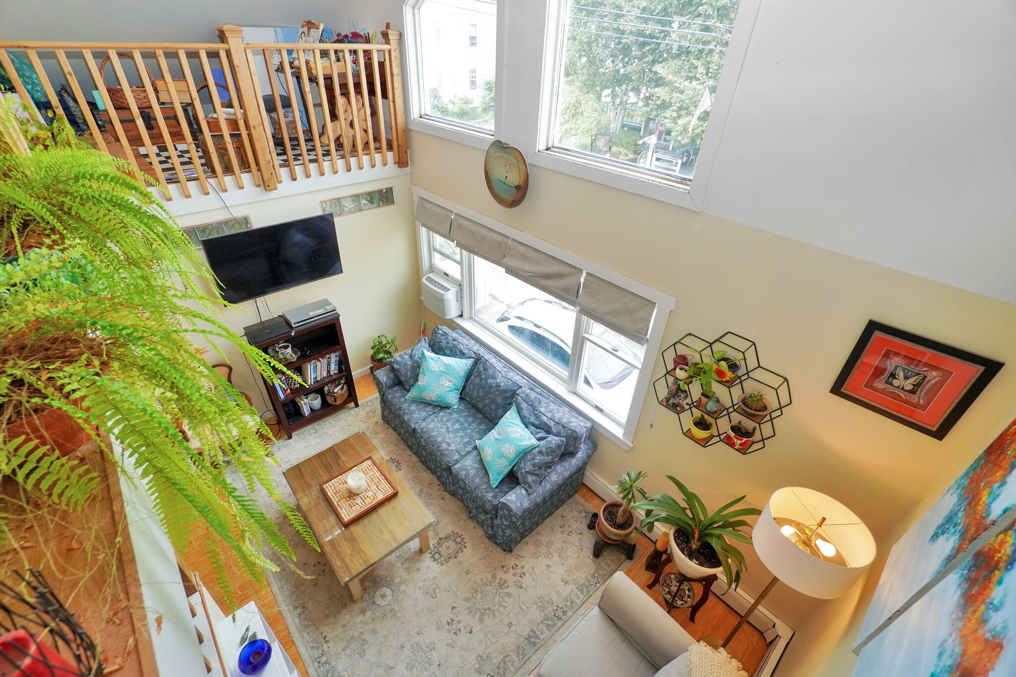 93 Main Street, Unit 2 Damariscotta, ME 04543 - Photo 27 of 42 27-web-or-mls-DSC07909