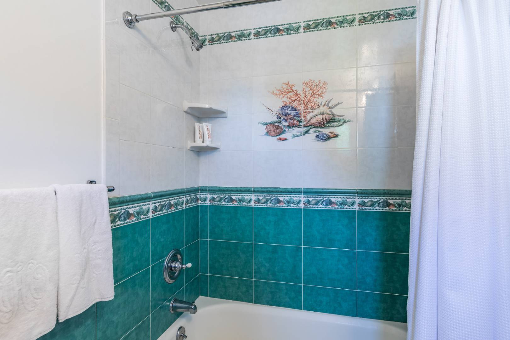 47 Rampasture Road, Unit D Hampton Bays, NY 11946 - Photo 8 of 11 Gallery Image 8